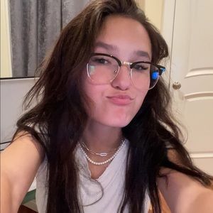 Meet your Posher, Maggie